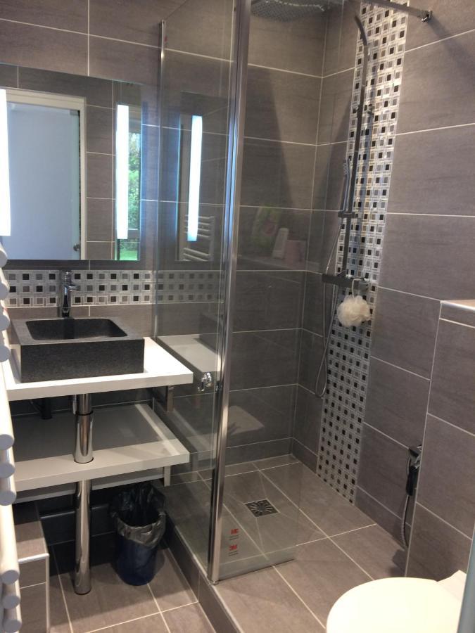 Trés Beau Studio  Neuilly-sur-Seine Extérieur photo